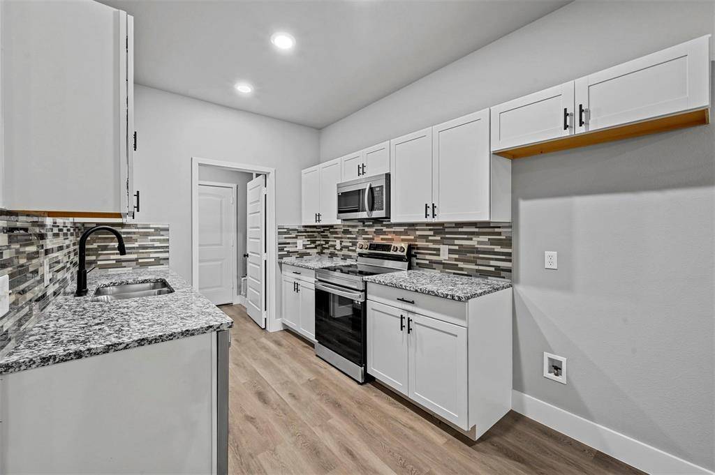 6147 Shawnee Drive, Mabank, TX 75156