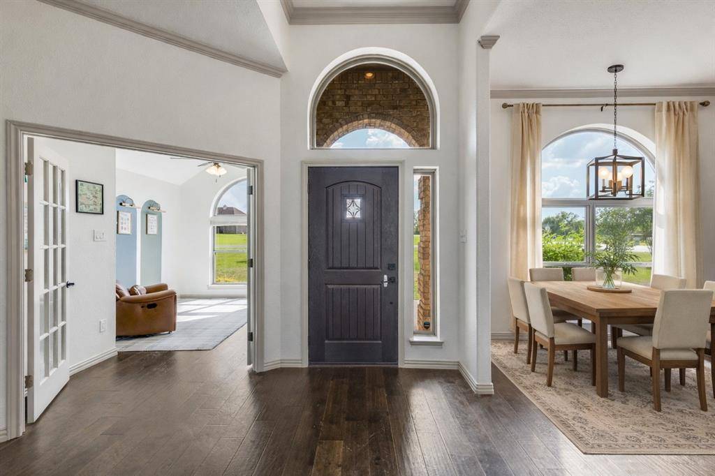 897 Cypress Point Drive, Gunter, TX 75058