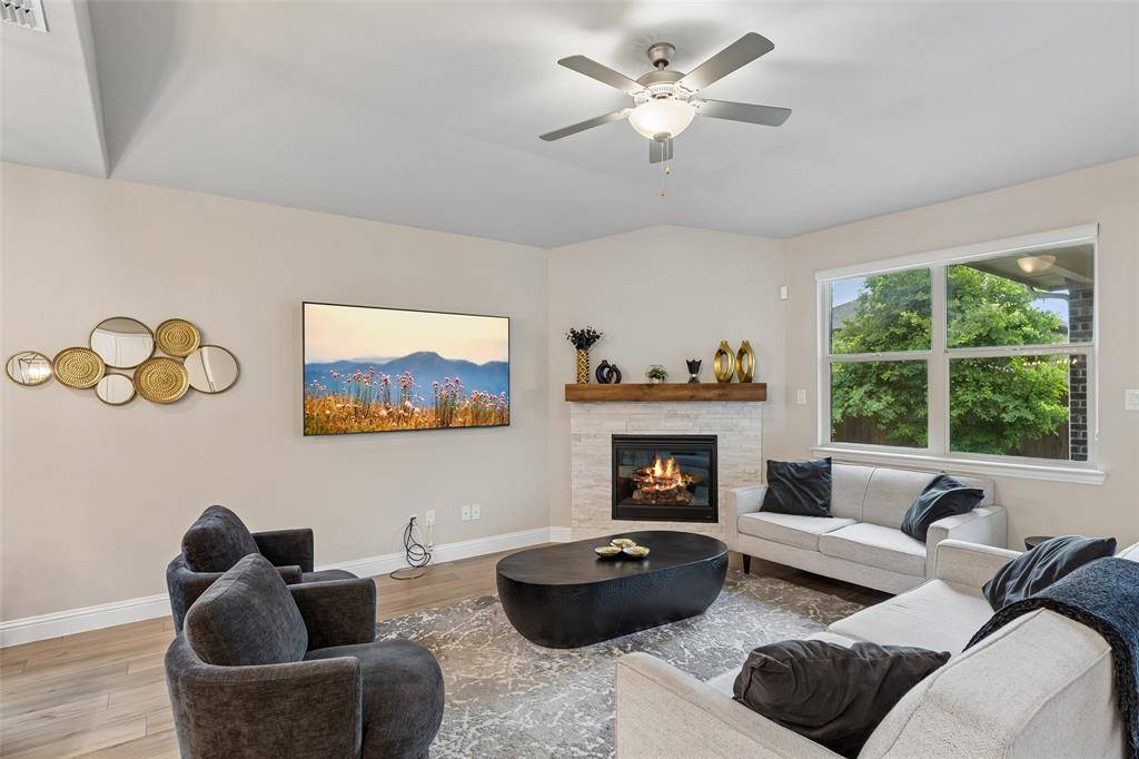 4130 Wyatt Way, Sachse, TX 75048