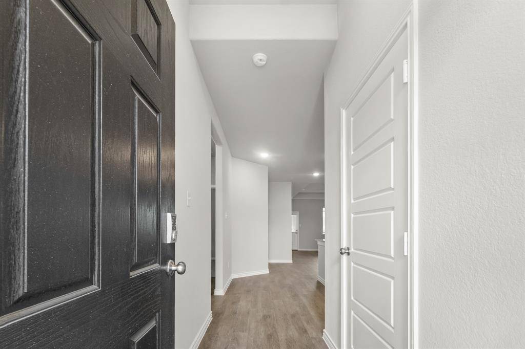 10656 Stag Lane, Fort Worth, TX 76036