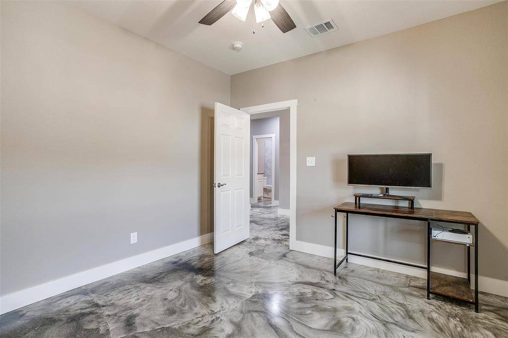 105 Ruidoso Way, Mineral Wells, TX 76067