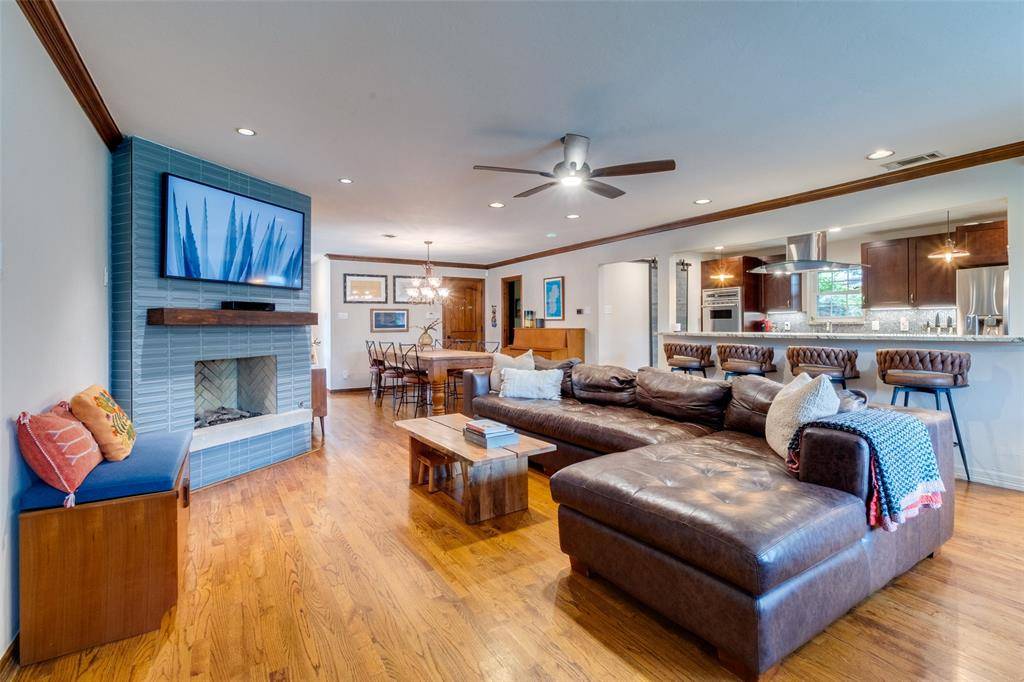 917 Fernwood Drive, Richardson, TX 75080