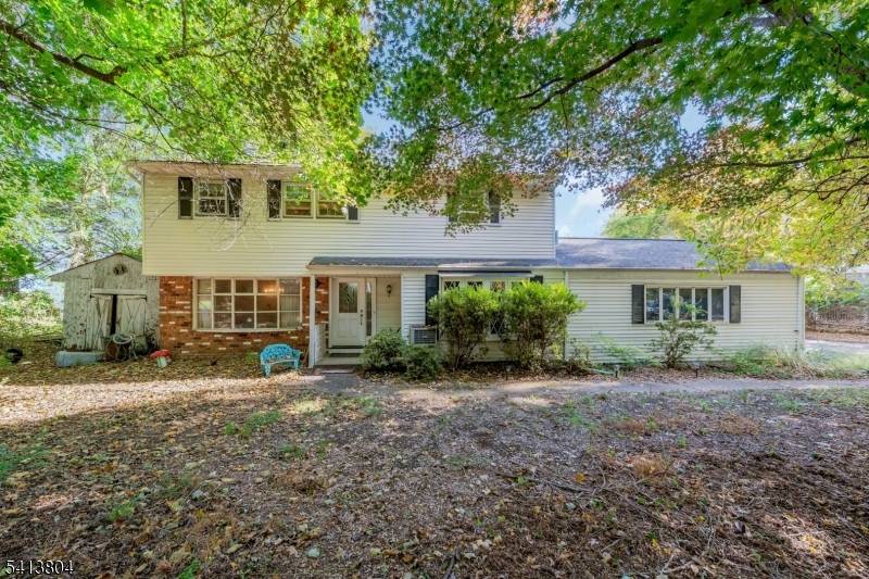 75 Cherokee Ave, Allendale Boro, NJ 07401