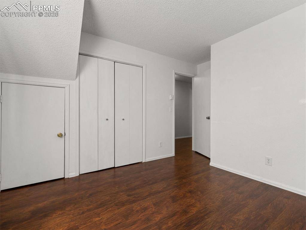 330 Mount View LN, Colorado Springs, CO 80907