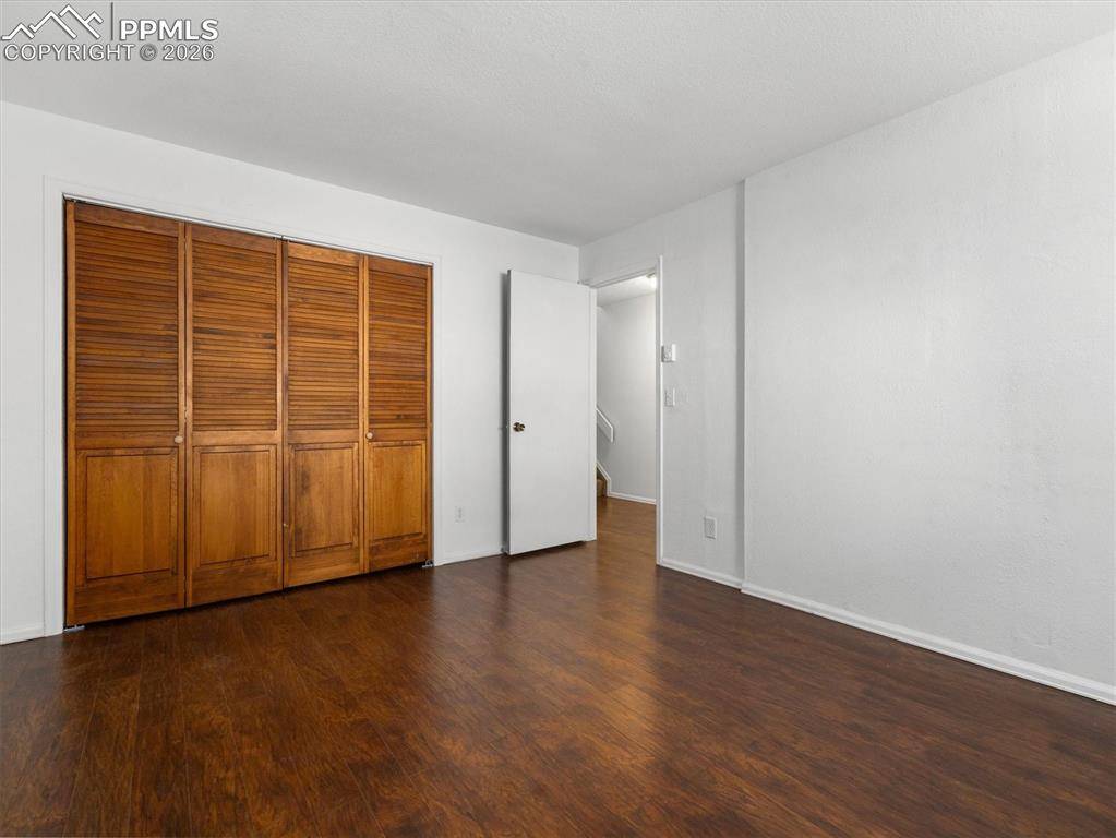 330 Mount View LN, Colorado Springs, CO 80907