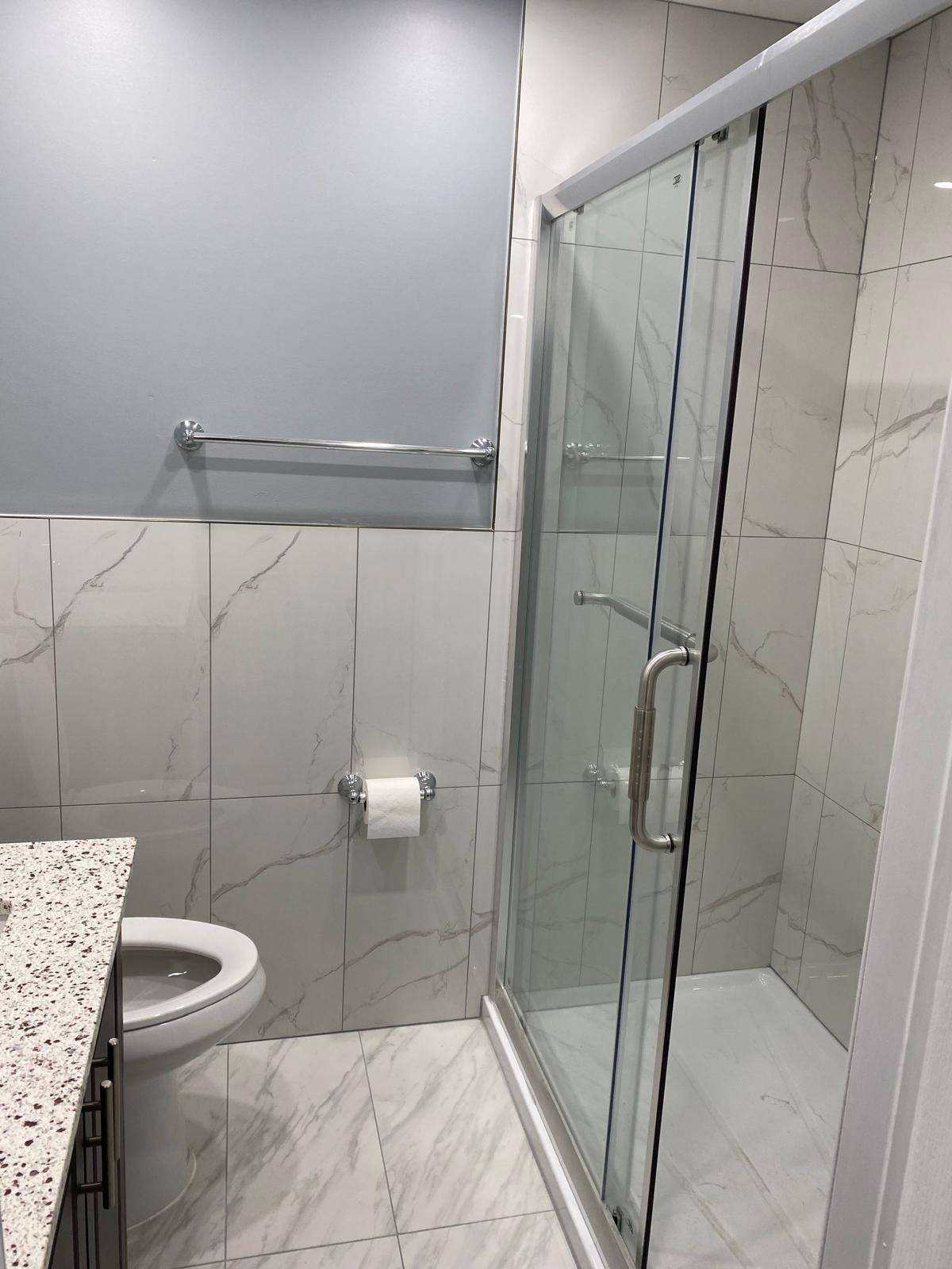 300 Miller Park AVE, Bradford West Gwillimbury, ON L3Z 0A7