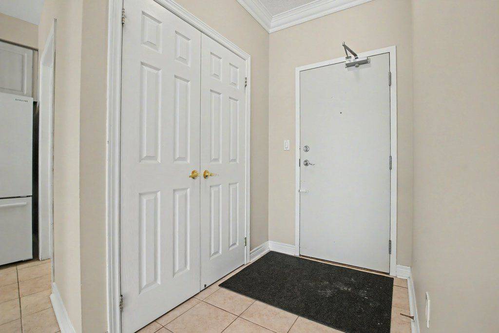 443 Centennial Forest DR #313, Milton, ON L9T 6A1