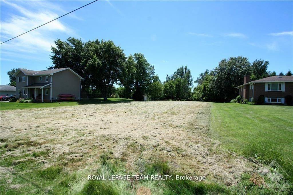12 Coyle DR, South Dundas, ON K0C 1X0