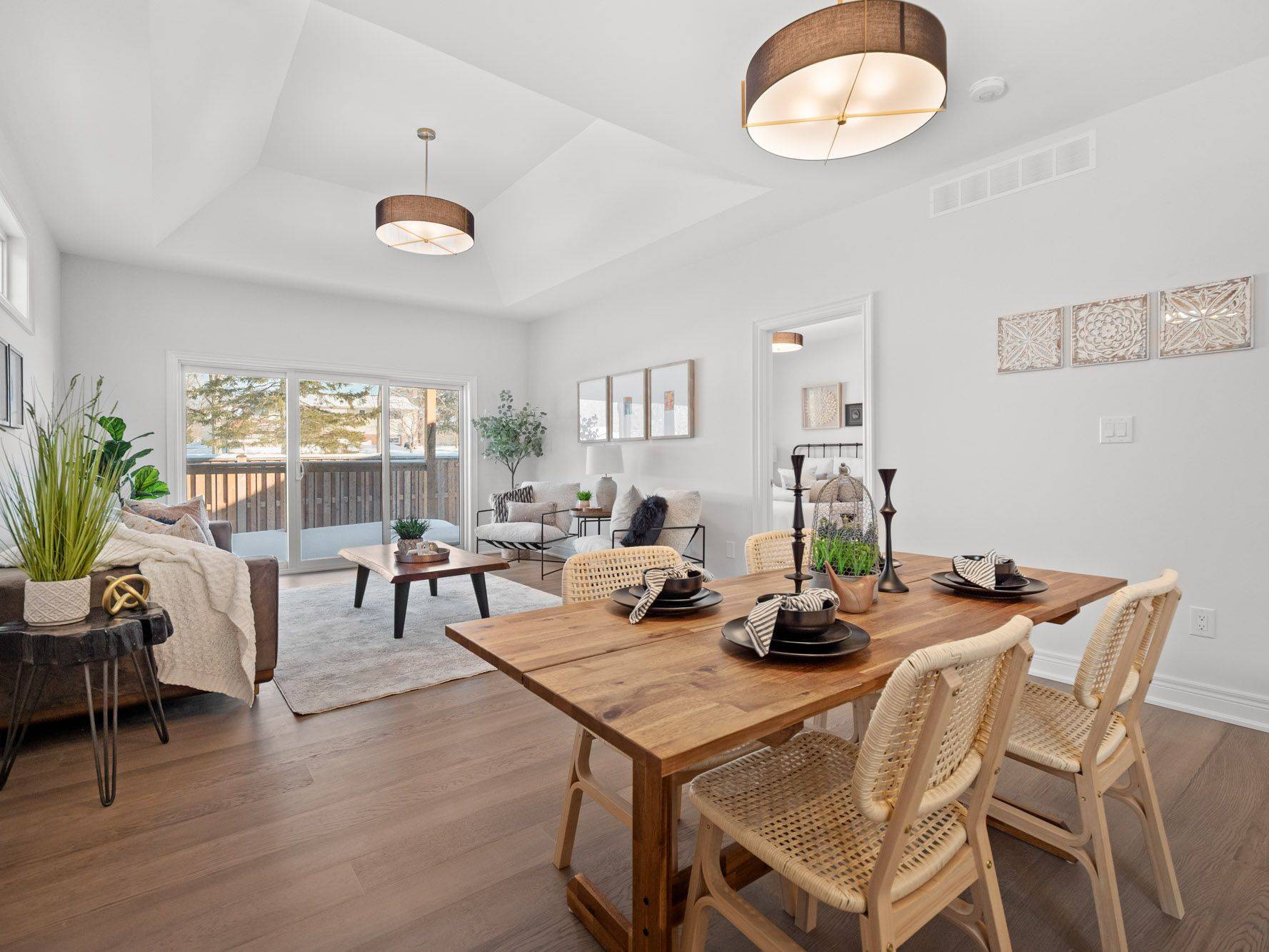 512 Royal Ridge DR, Fort Erie, ON L0S 1N0