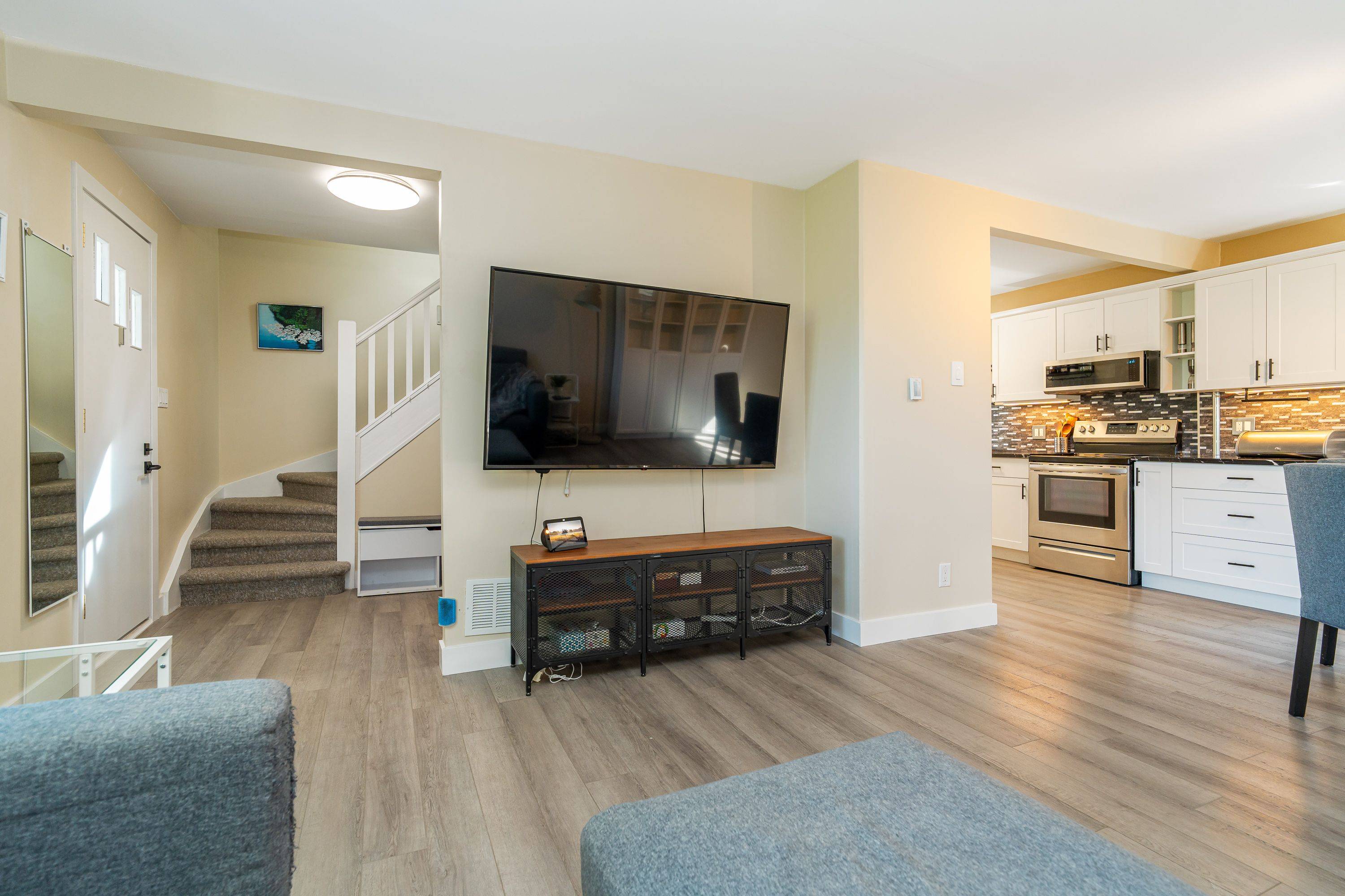 336 Poulin AVE, Britannia - Lincoln Heights And Area, ON K2B 5T8