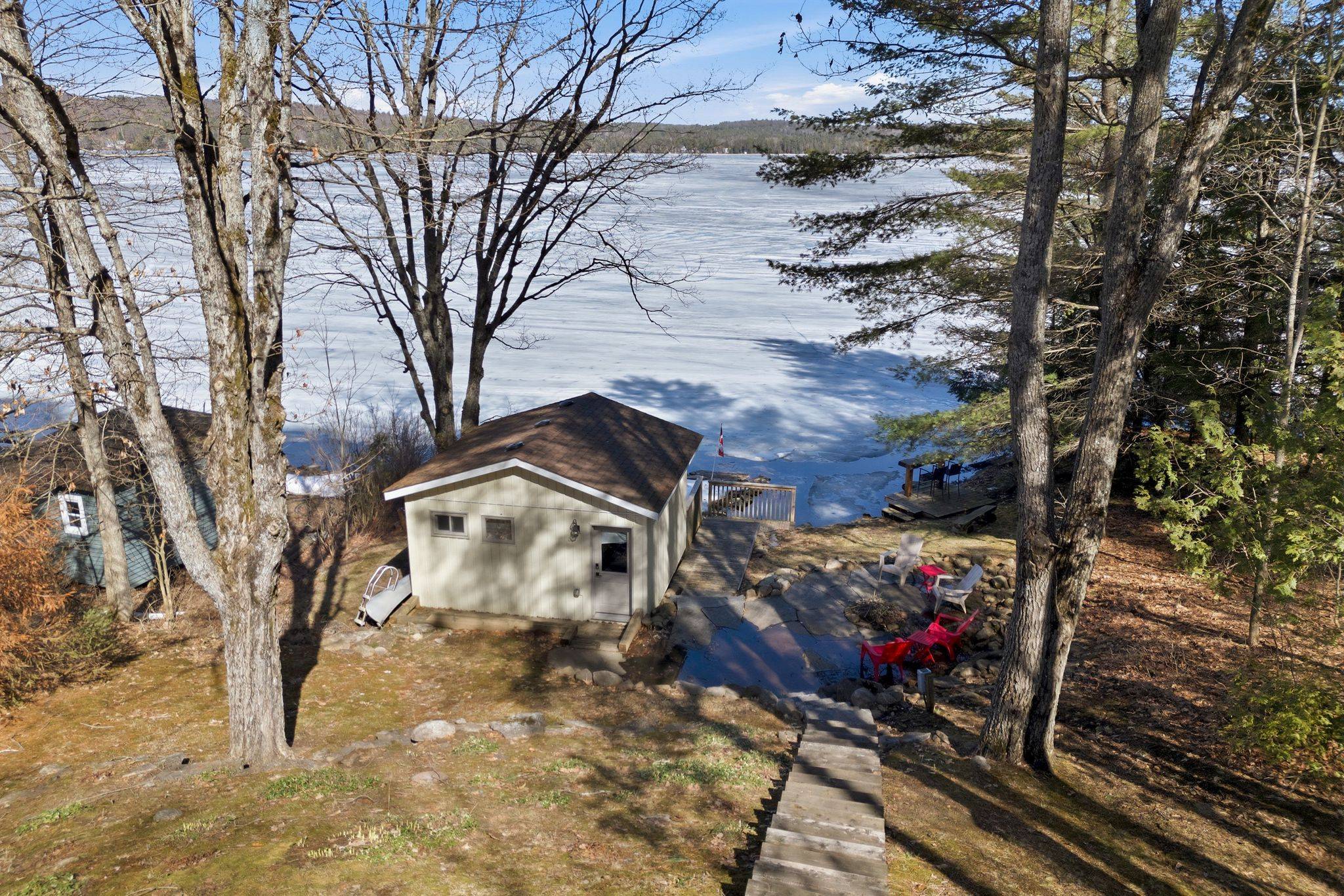 1035 Harvest Moon LN, Algonquin Highlands, ON K0M 1S0