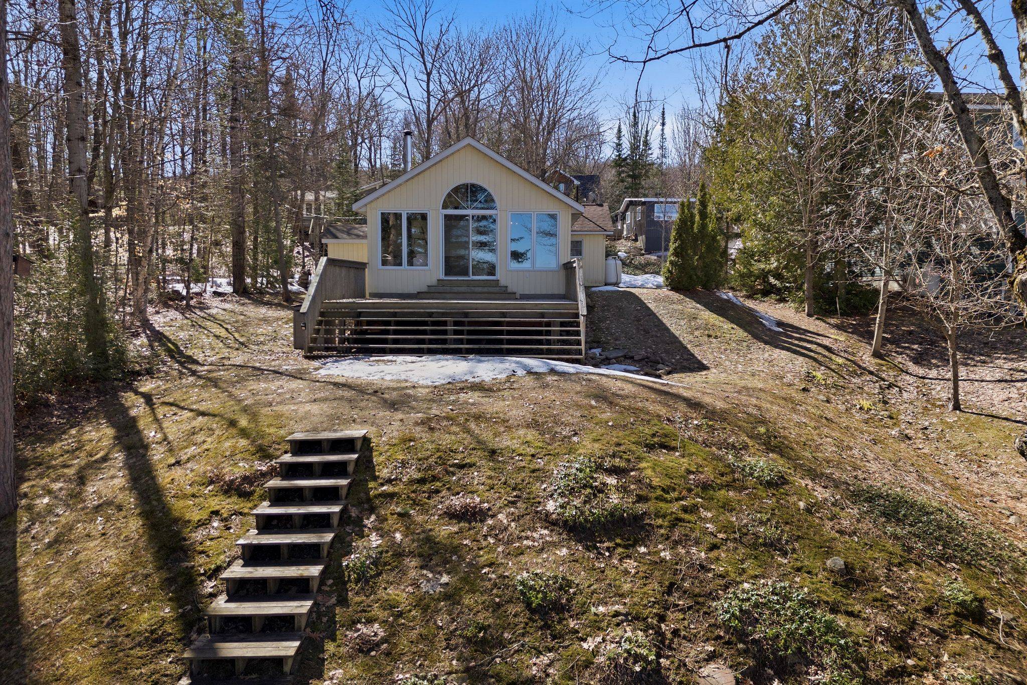 1035 Harvest Moon LN, Algonquin Highlands, ON K0M 1S0
