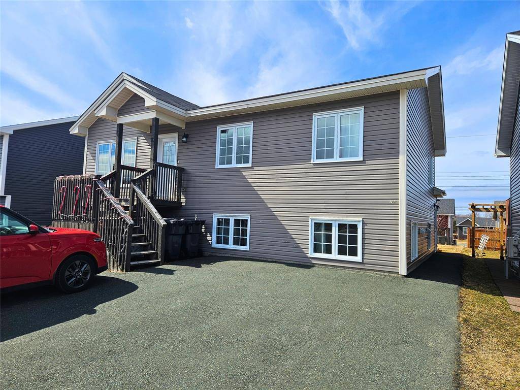 10 Maureen Crescent, Conception Bay South, NL A1X 4B3