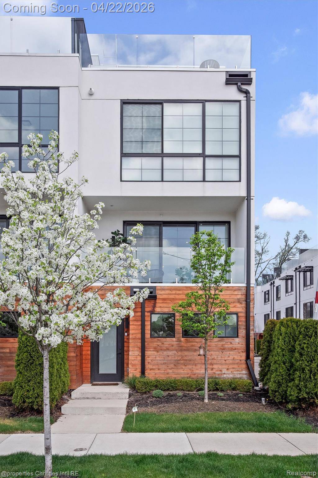 533 E Harrison AVE #35, Royal Oak, MI 48067