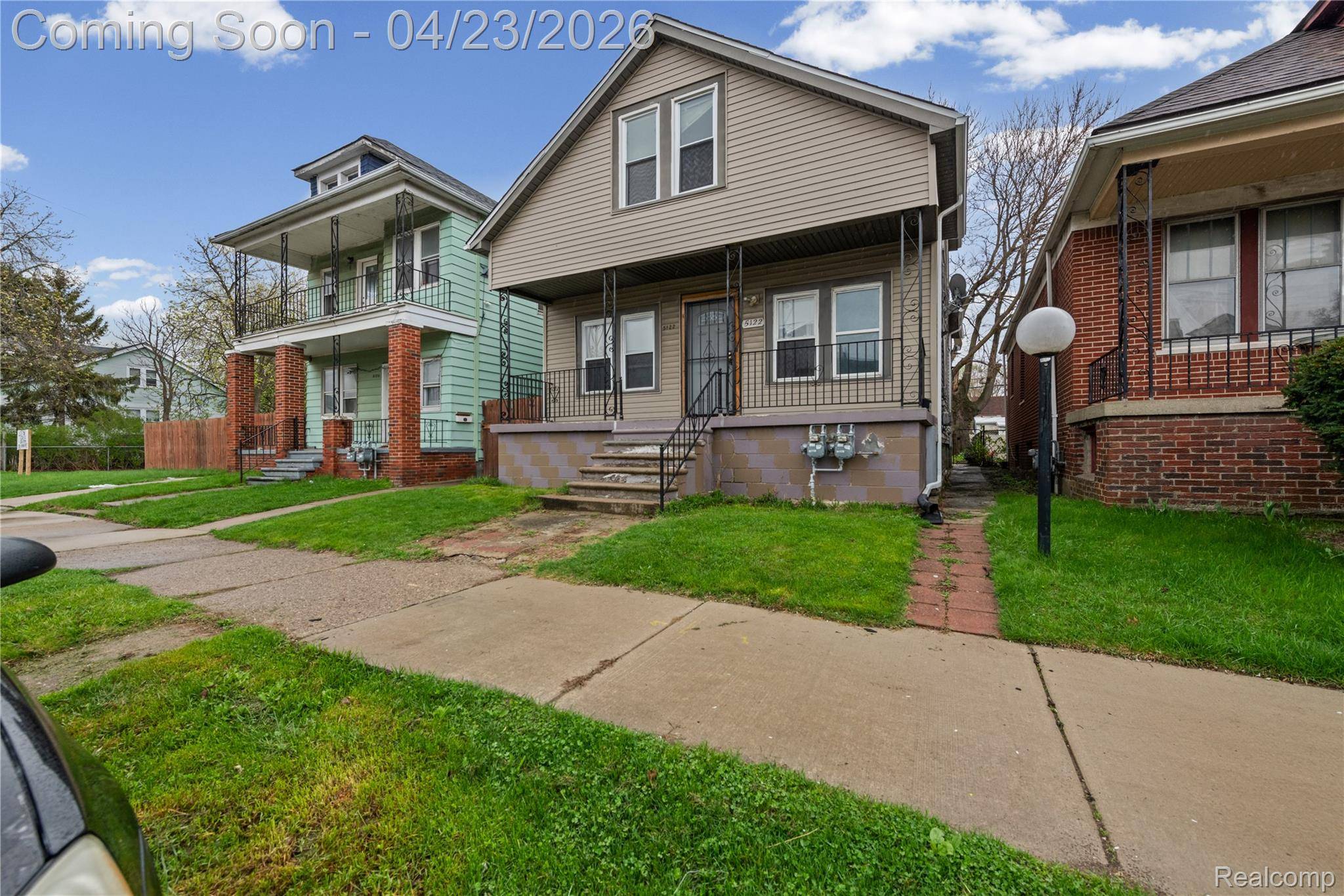5122 Trowbridge ST, Hamtramck, MI 48212