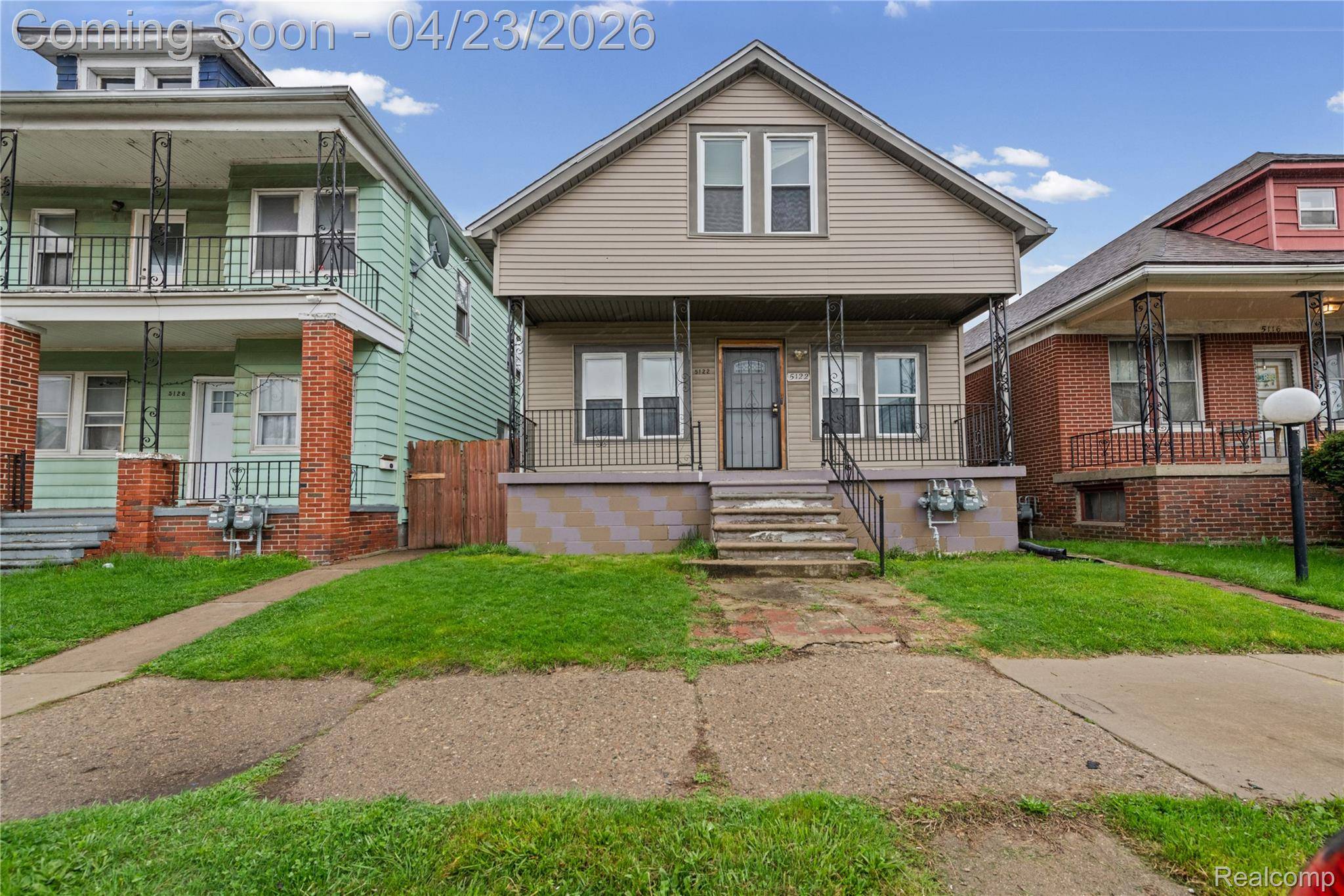 5122 Trowbridge ST, Hamtramck, MI 48212