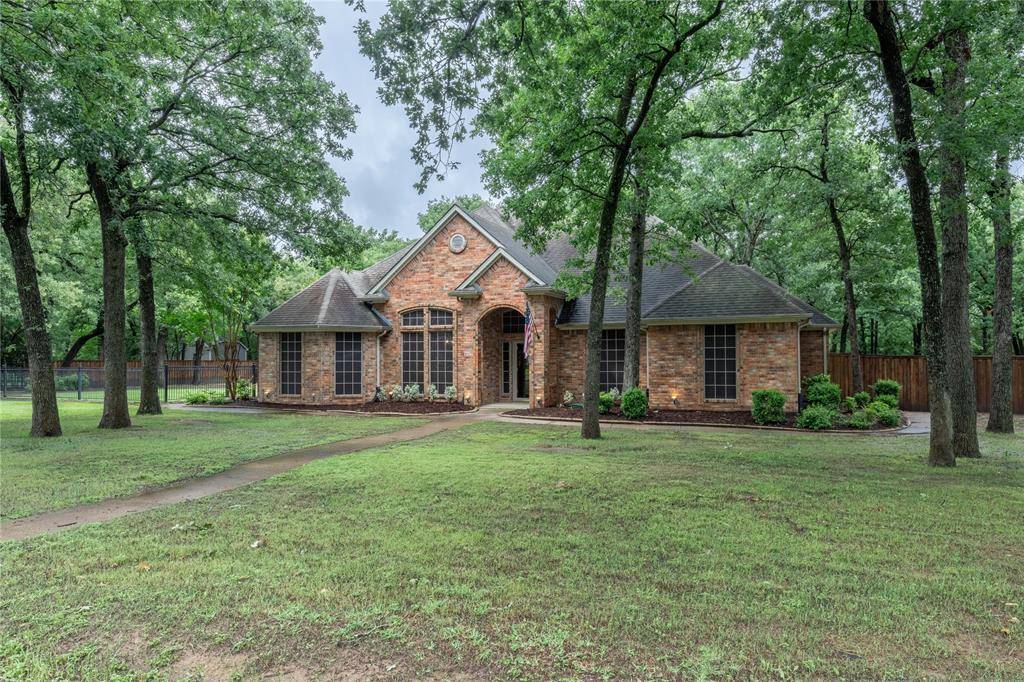320 Rustic Oaks, Combine, TX 75159