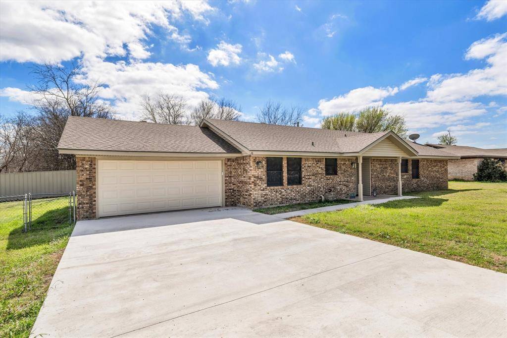 1006 Eagle Drive, Eddy, TX 76524
