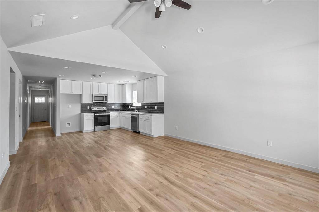 413 S Willow Street, Sherman, TX 75090