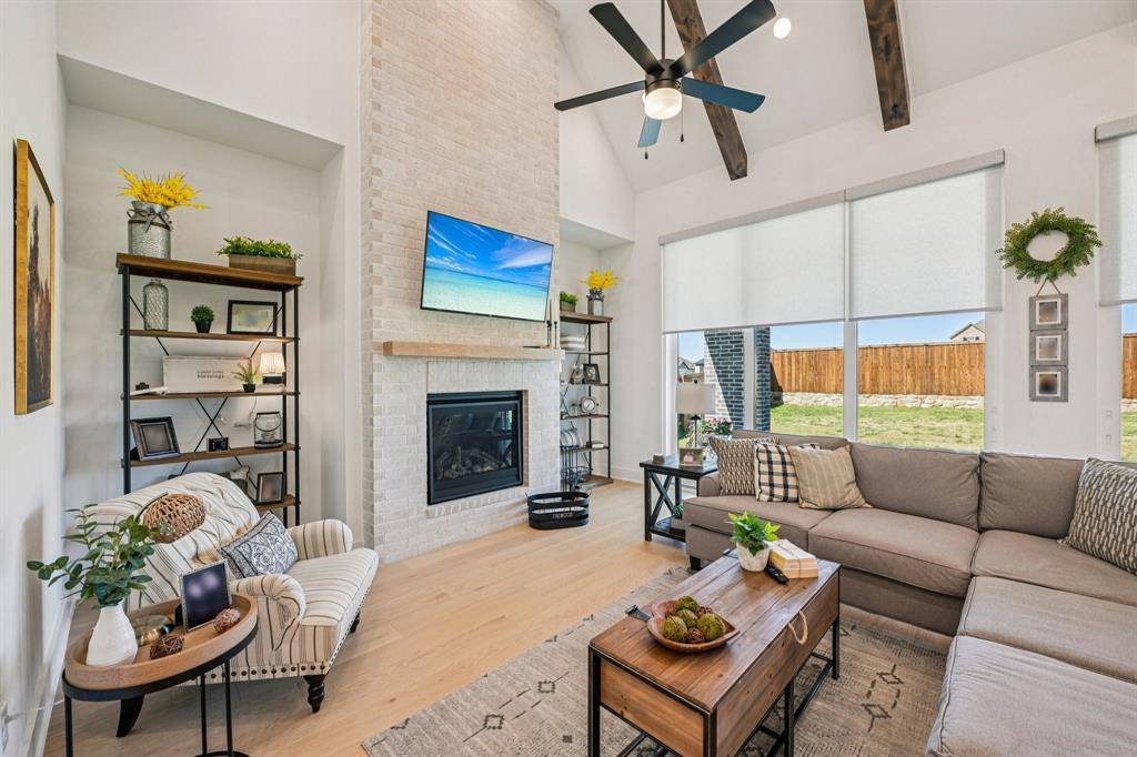 2264 Emerald Drive, Waxahachie, TX 75167