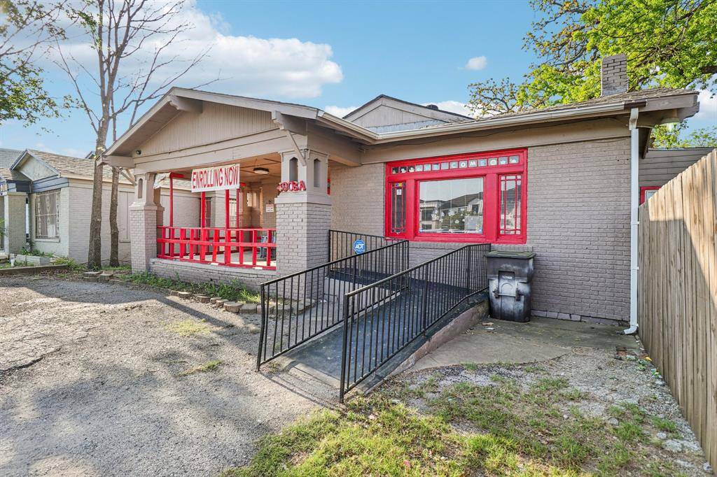 4908 E Lancaster Avenue, Fort Worth, TX 76103