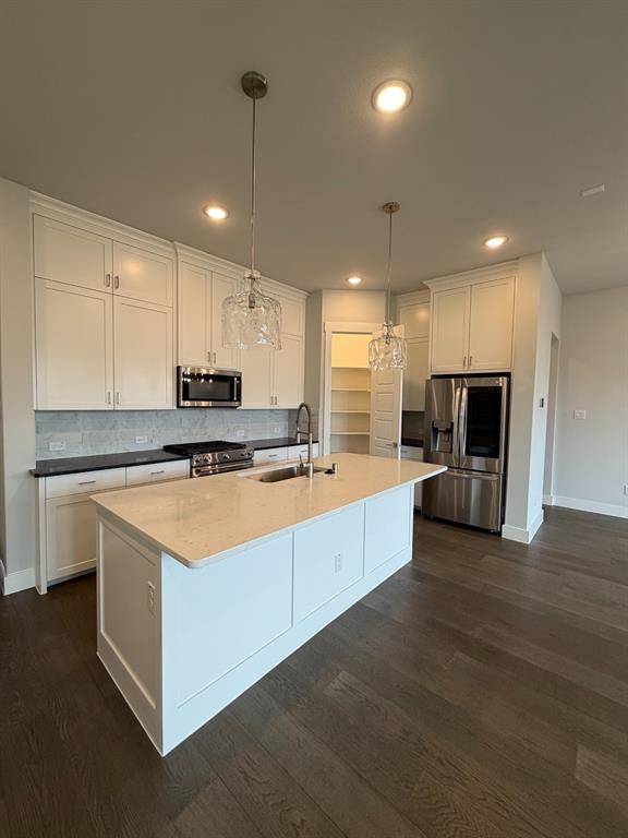 8227 Nunley Lane, Dallas, TX 75231