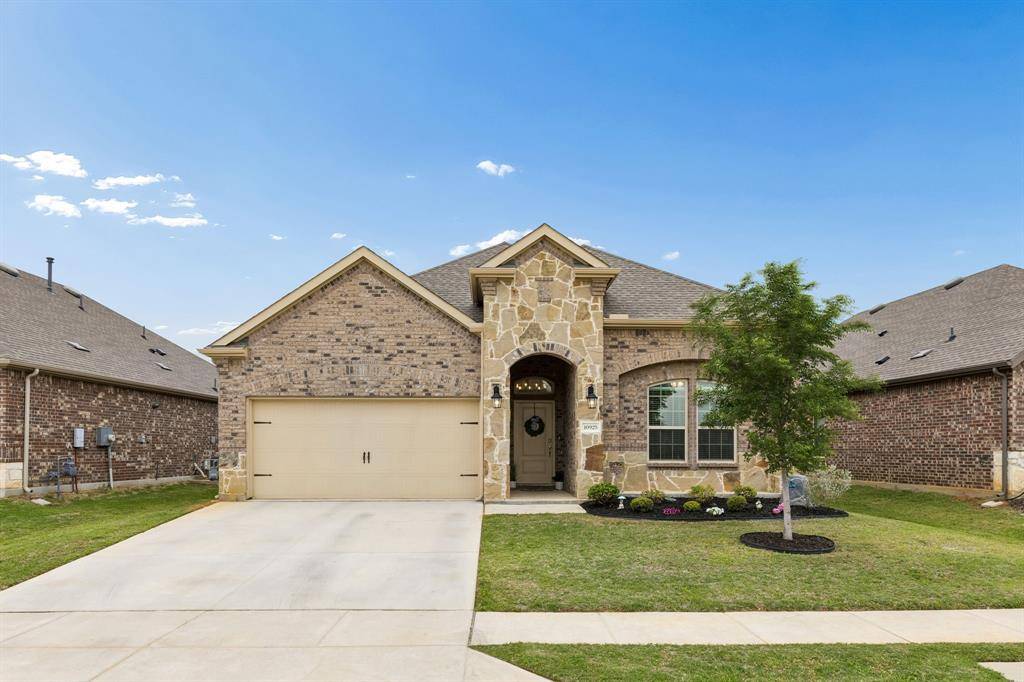 10925 Autry Ridge Lane, Aubrey, TX 76227