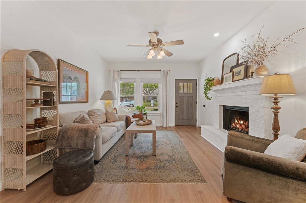 605 Meadow Lane, Roanoke, TX 76262