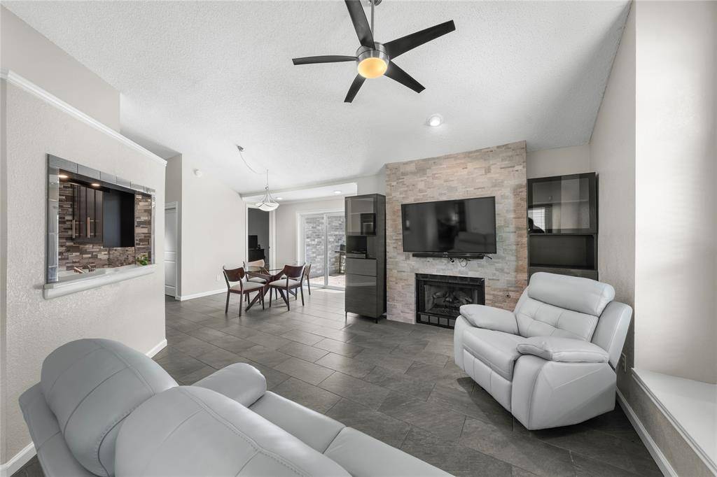 2539 Melissa Lane, Carrollton, TX 75006