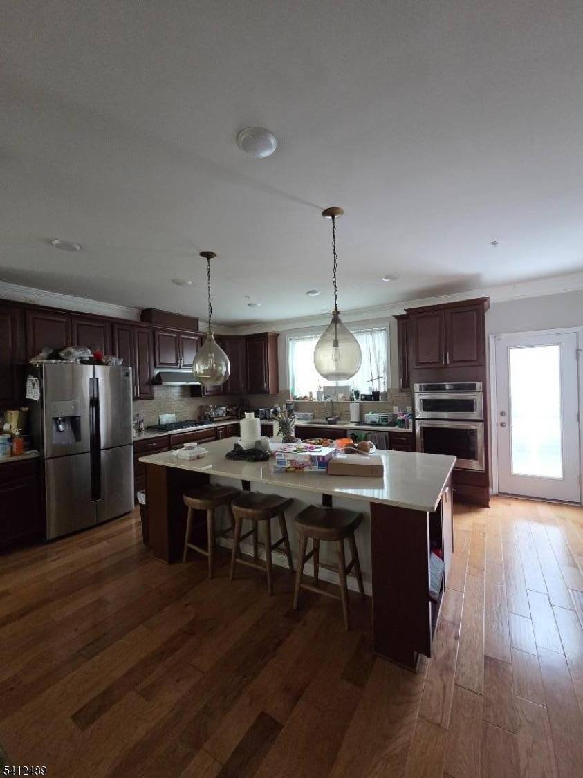 2 Bond St, North Brunswick Twp., NJ 08902