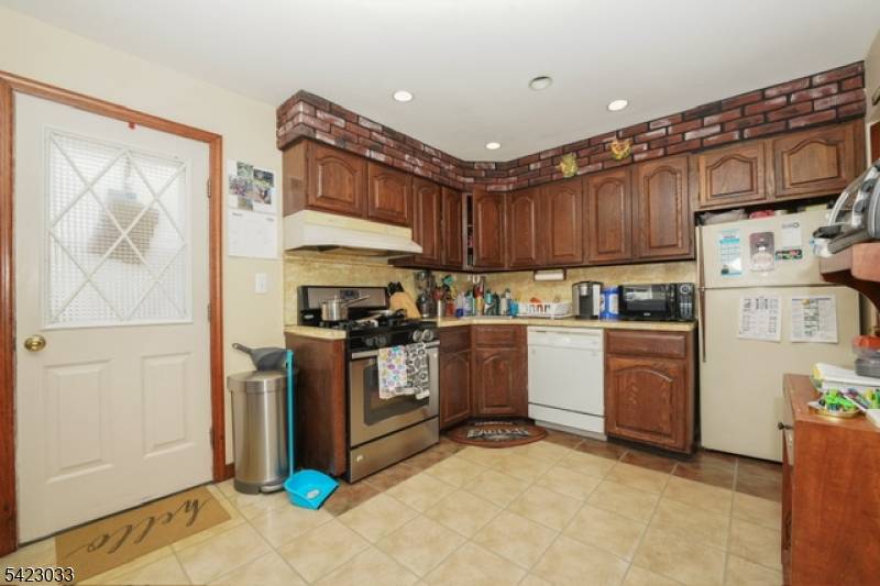 155 Rutherford Blvd, Clifton City, NJ 07014