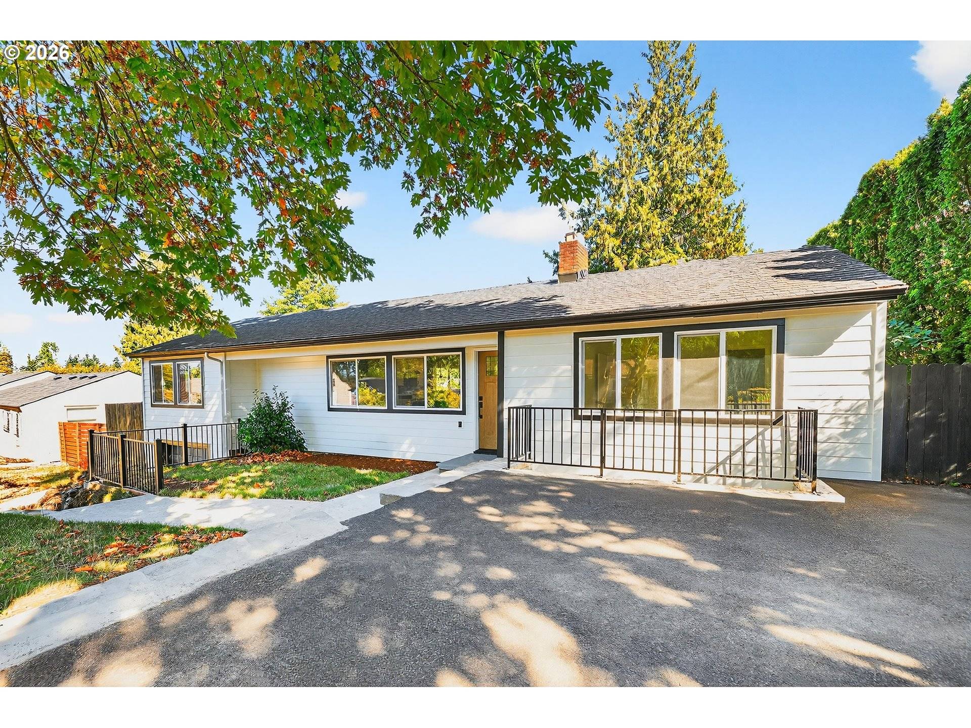 142 NE 128TH AVE, Portland, OR 97230