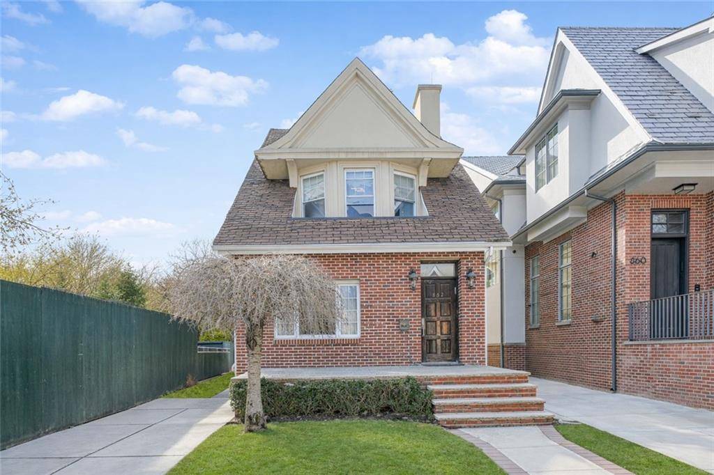 862 East 10th ST, Brooklyn, NY 11230