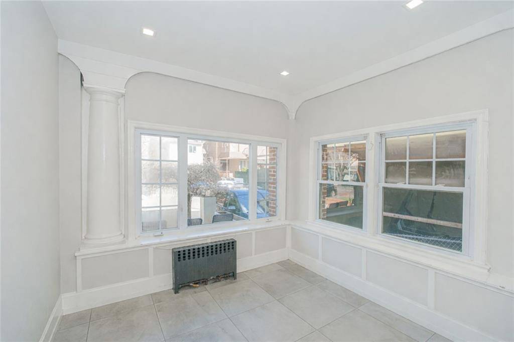 862 East 10th ST, Brooklyn, NY 11230