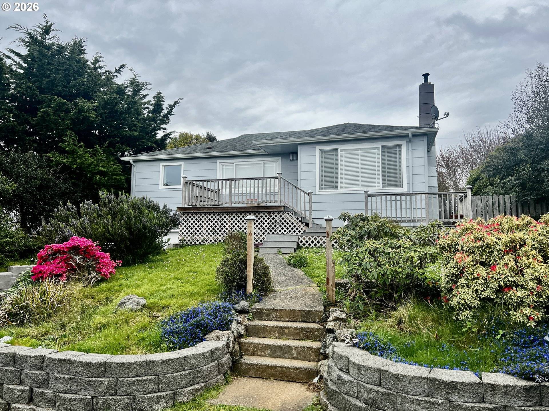 94251 2ND ST, Gold Beach, OR 97444