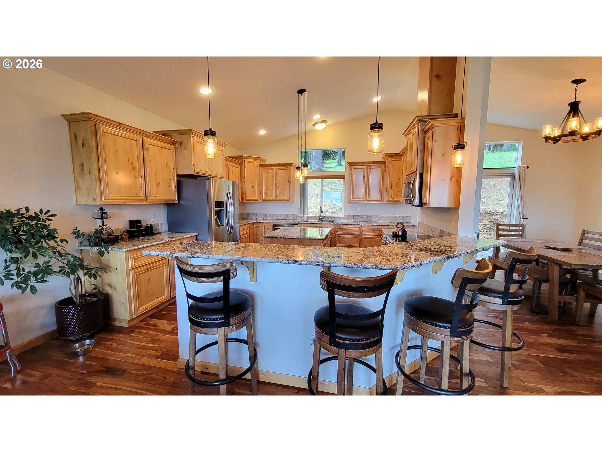 24674 BOLTON HILL RD, Veneta, OR 97487