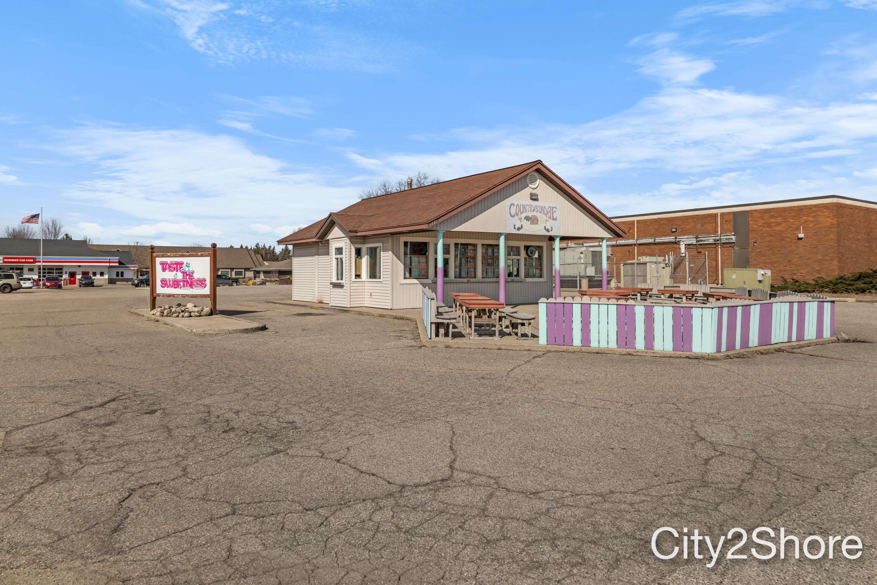 6481 28th AVE, Georgetown Twp, MI 49426