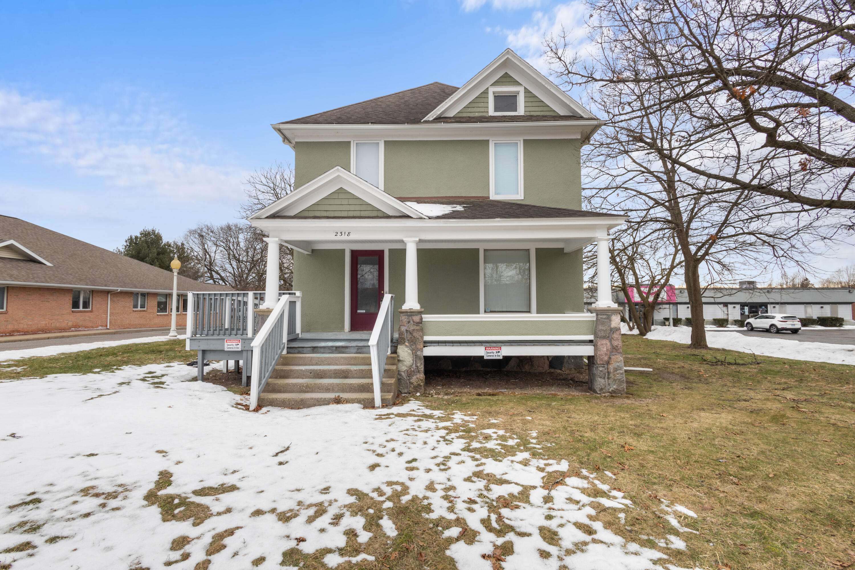 2318 Gull RD, Kalamazoo Twp, MI 49048