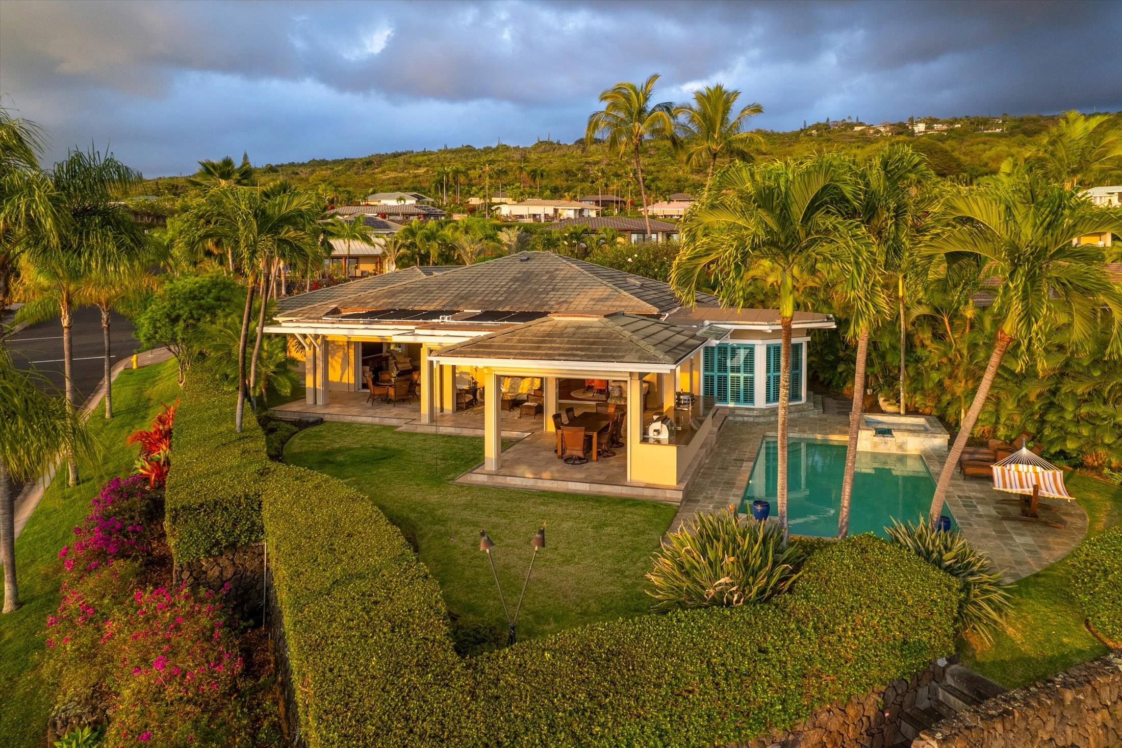 78-7004 MOLOLANI ST, Kailua Kona, HI 96740