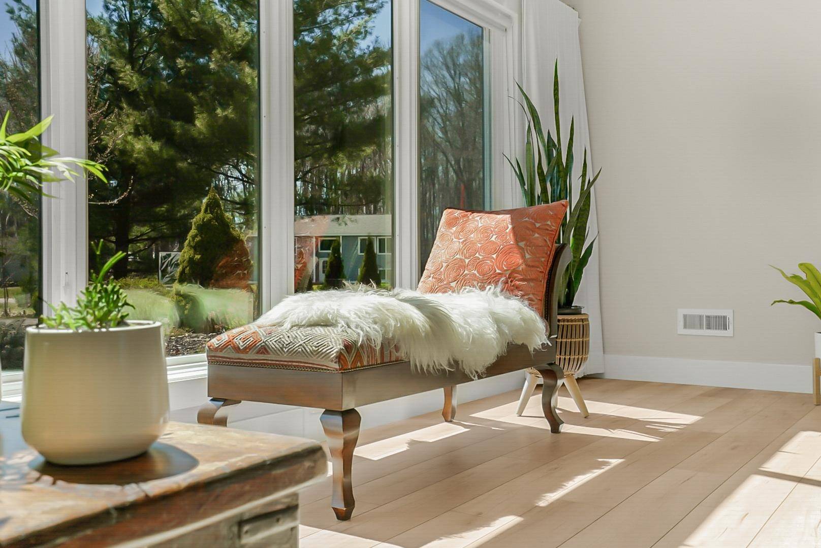 8906-B Manhattan North, Long Lake Twp, MI 49685