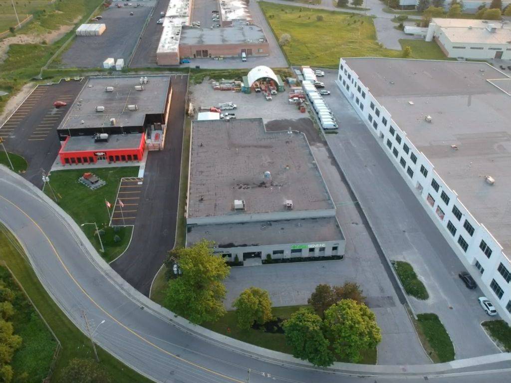 145 Engelhard DR, Aurora, ON L4G 3V1