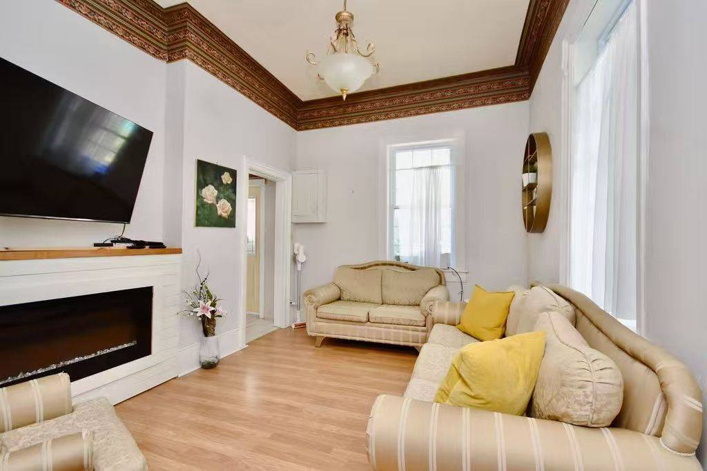 4359 Hepinstall LNDG, Severn, ON L0K 2B0