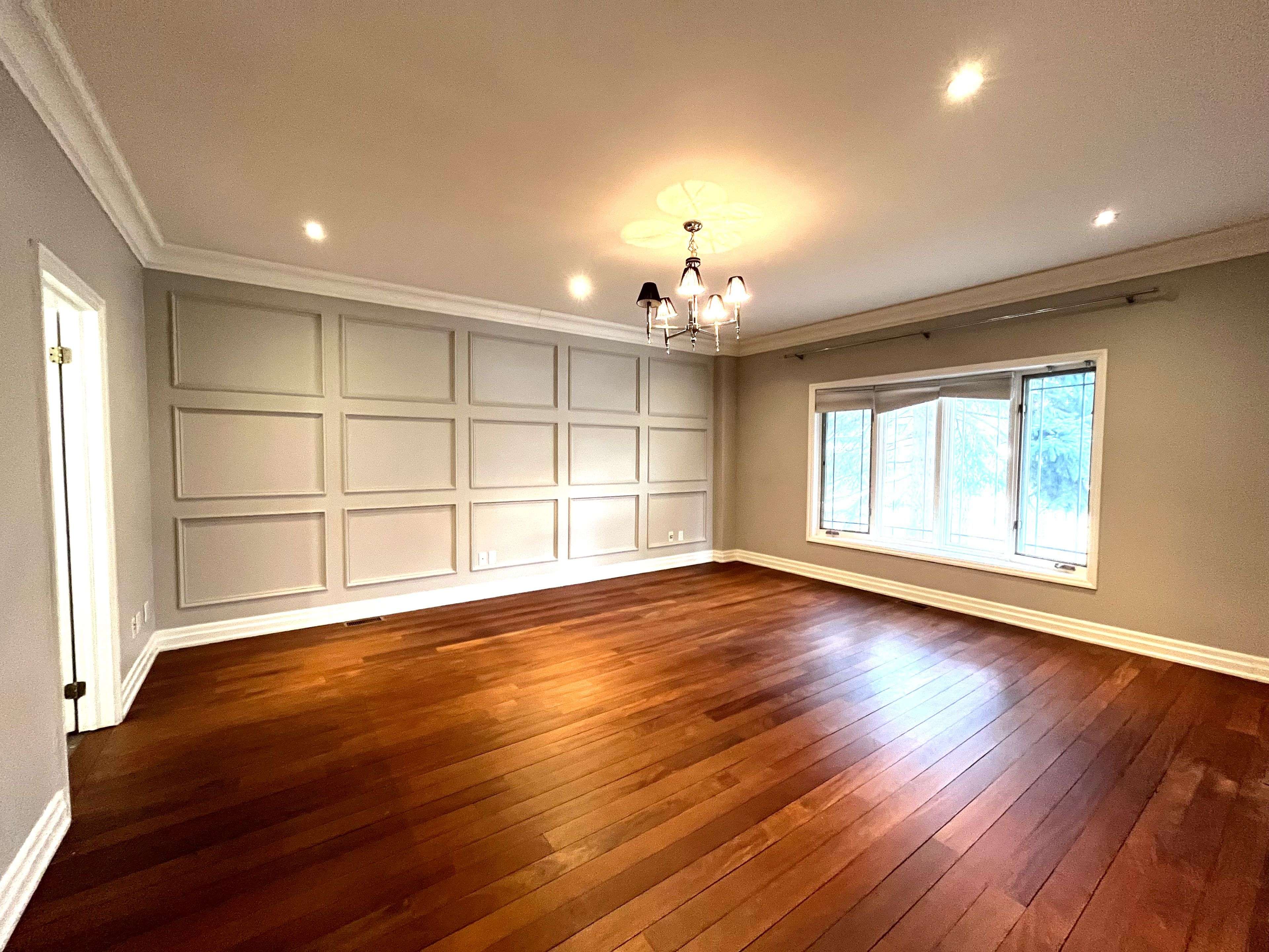 32 Belvedere DR, Oakville, ON L6L 4B6