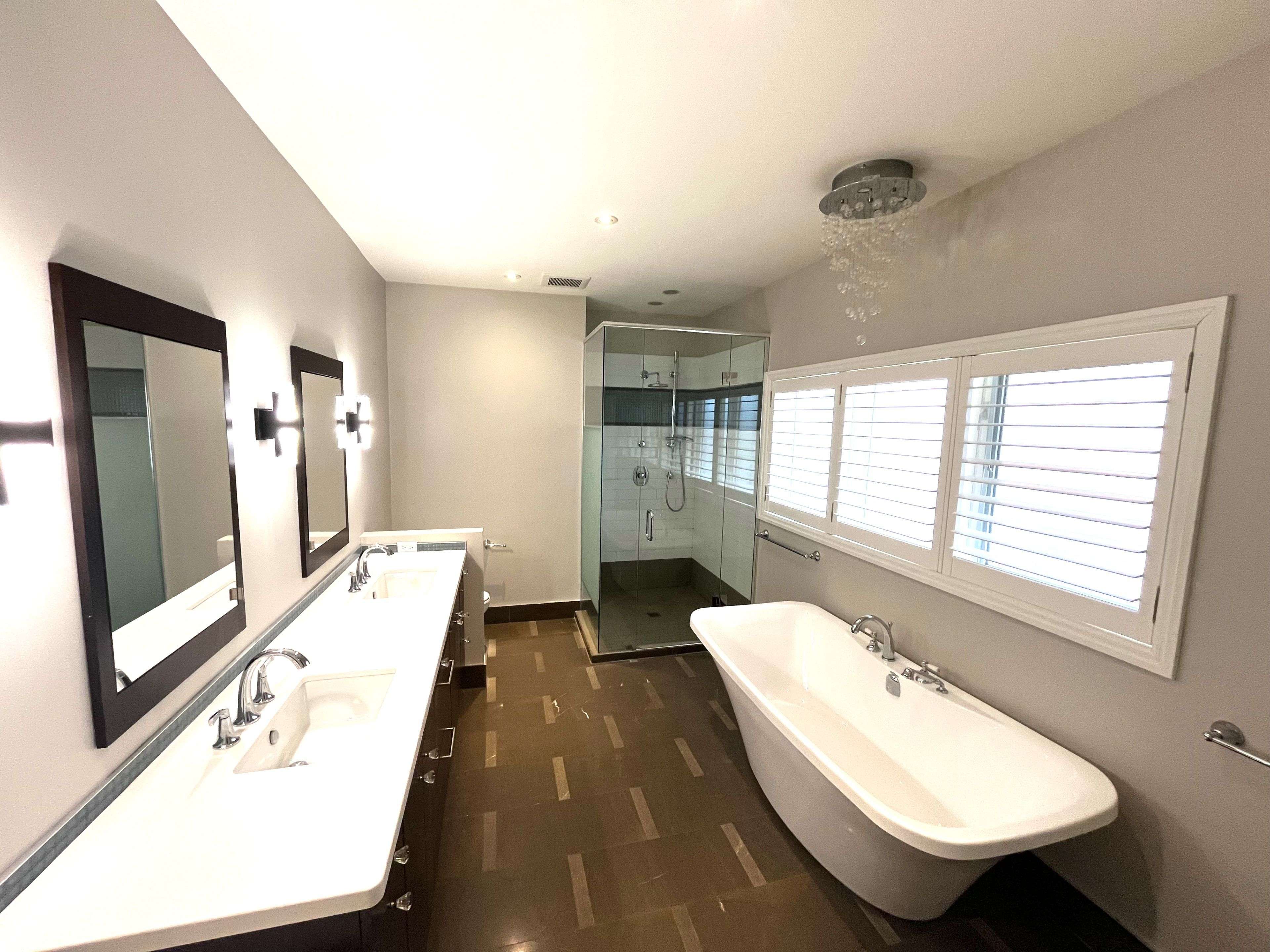 32 Belvedere DR, Oakville, ON L6L 4B6