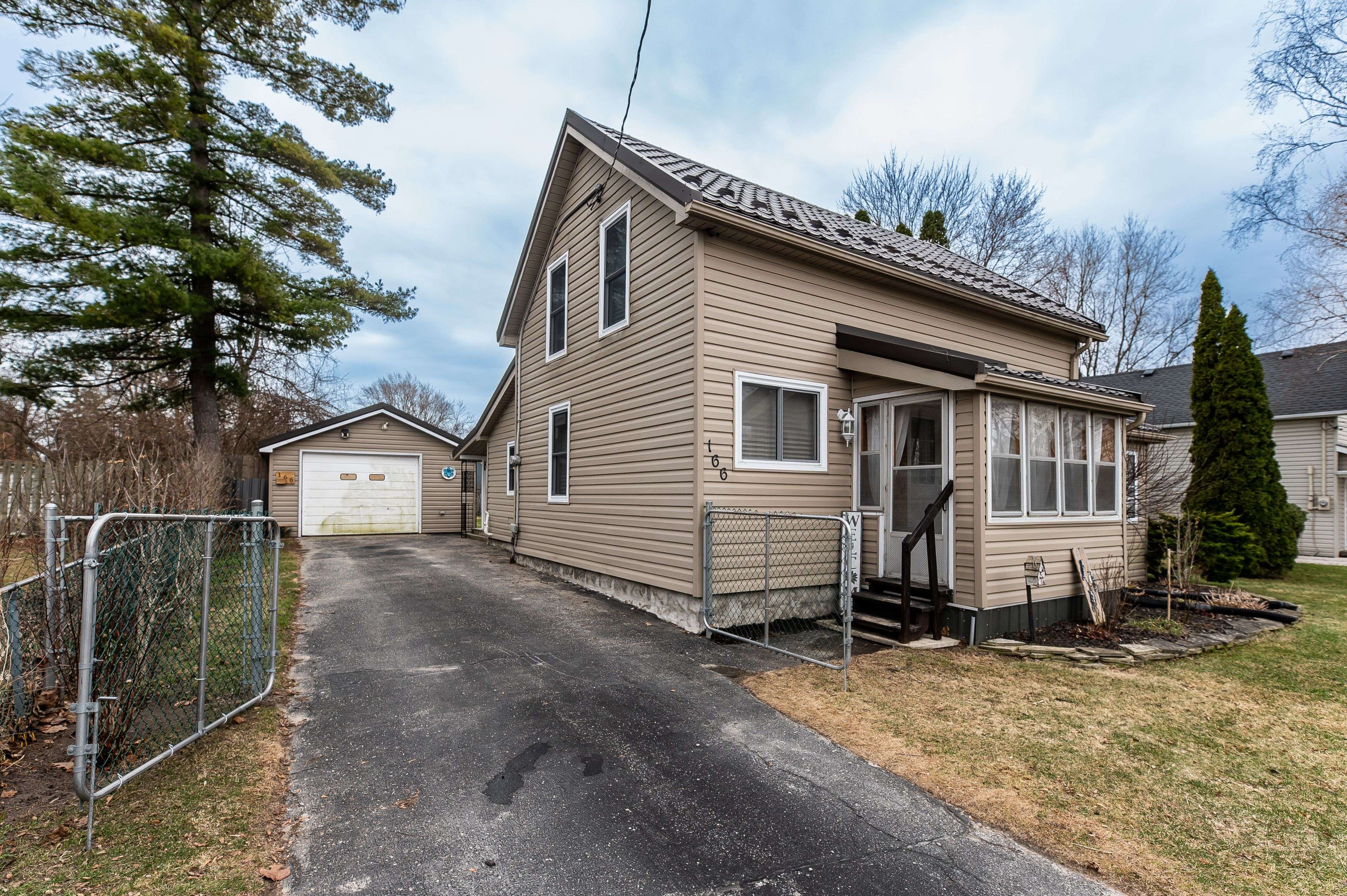 166 Maple ST, West Elgin, ON N0L 2P0