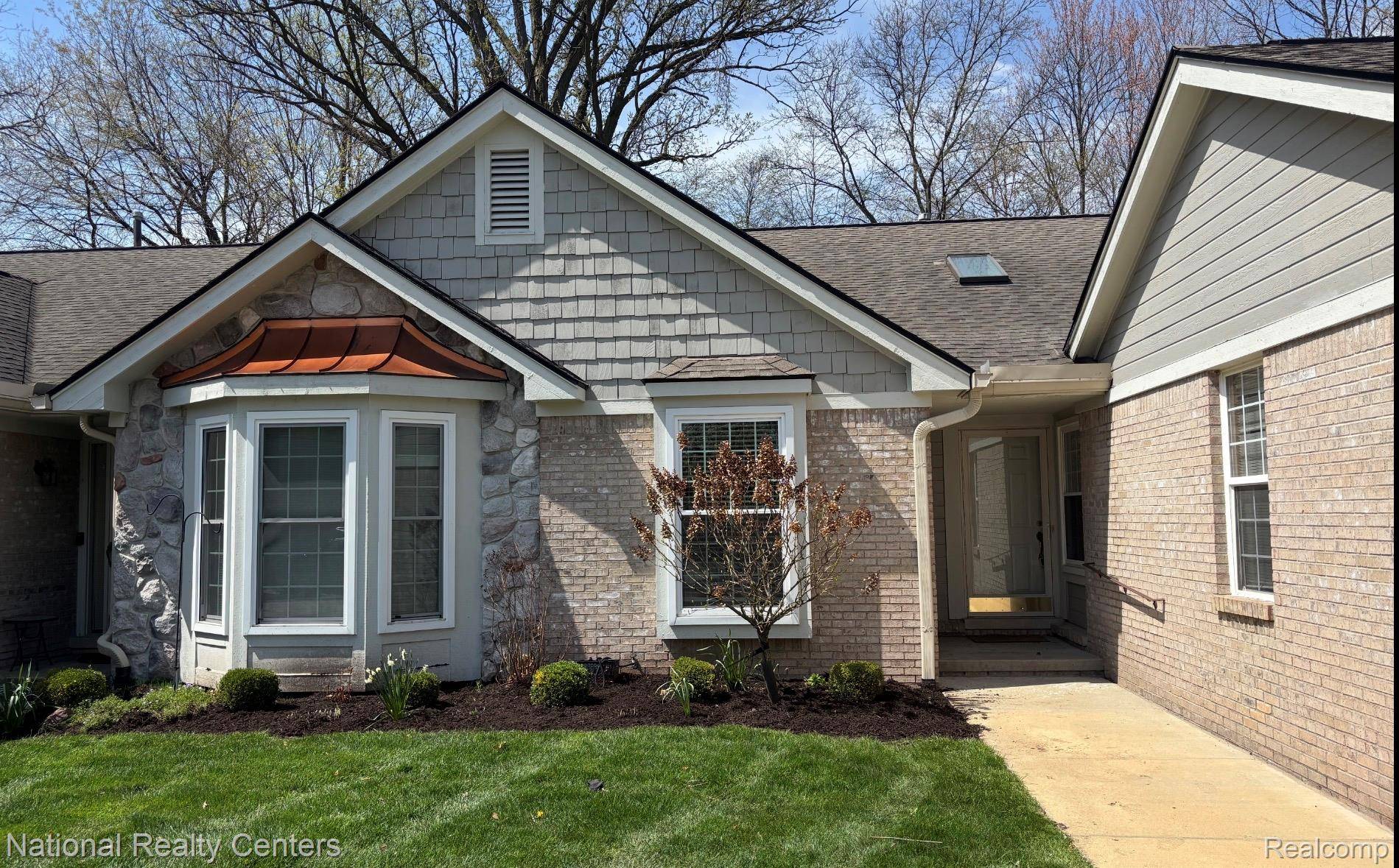 41642 Haggerty Woods CT, Canton Charter Township, MI 48187