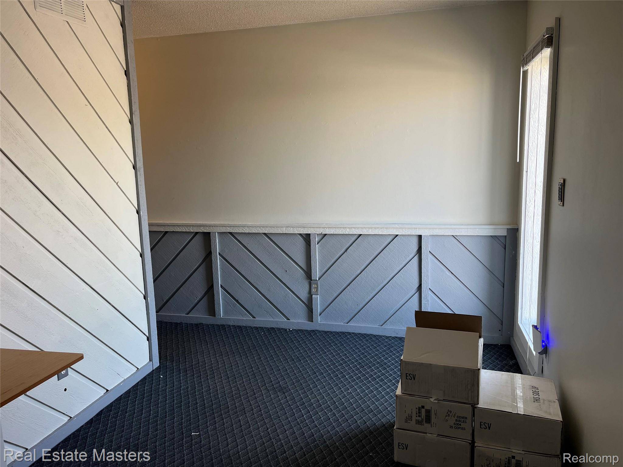 2004 10th AVE, Port Huron, MI 48060