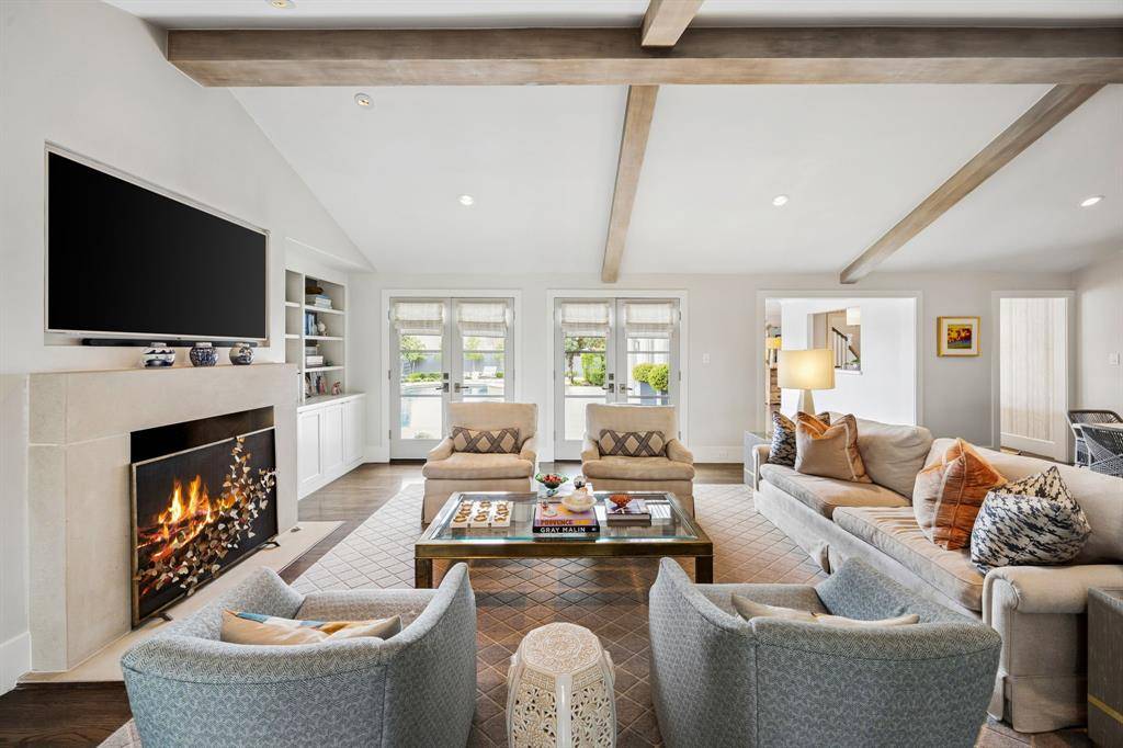 7114 Azalea Lane, Dallas, TX 75230