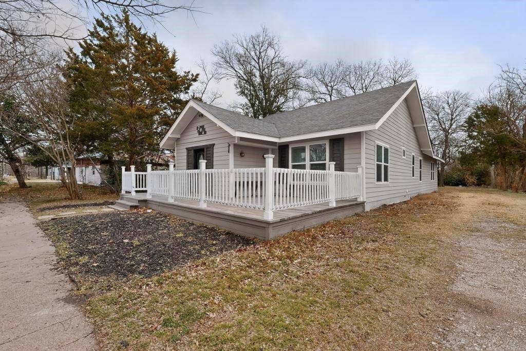 206 Farley Street, Waxahachie, TX 75165