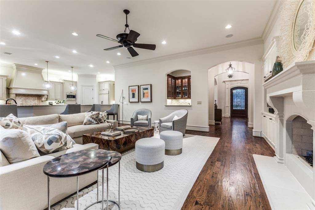 6031 Azalea Lane, Dallas, TX 75230